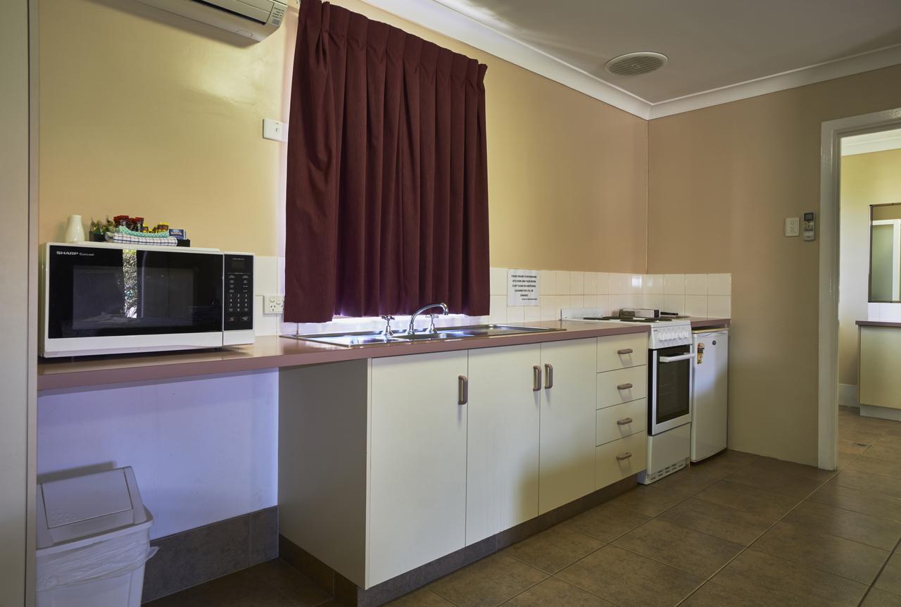 Jefferys Motel Toowoomba Bagian luar foto
